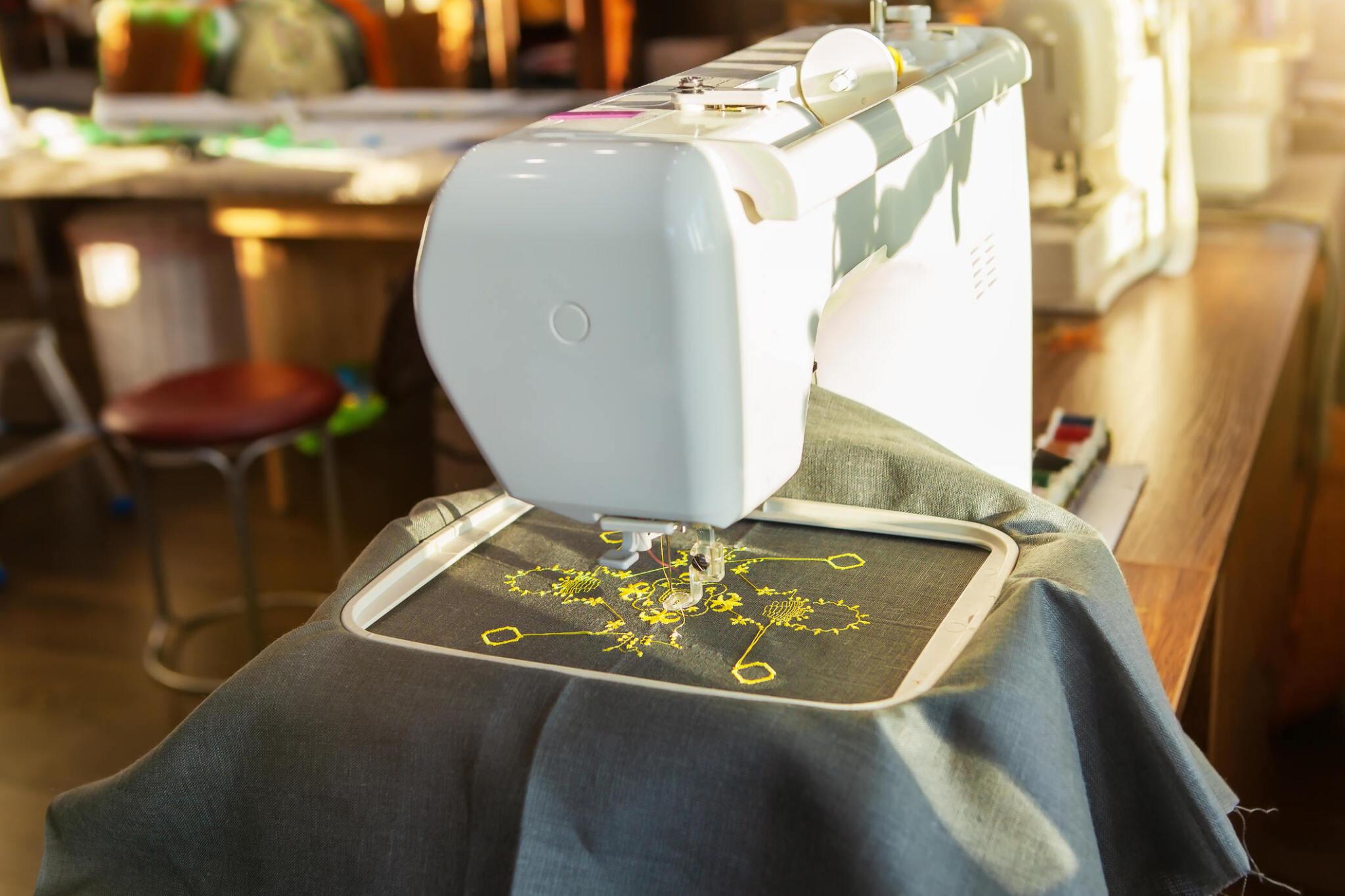 singer futura embroidery and sewing machine